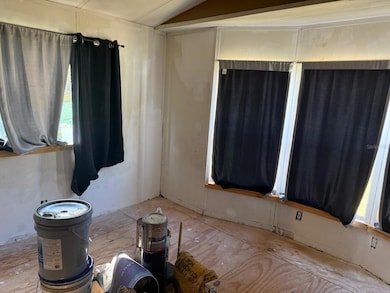 836 Cr 481w, Lake Panasoffkee, FL 33538 - photo 7