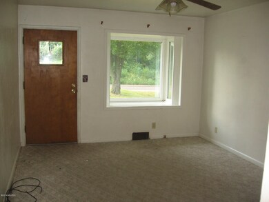4420 E Halbert015