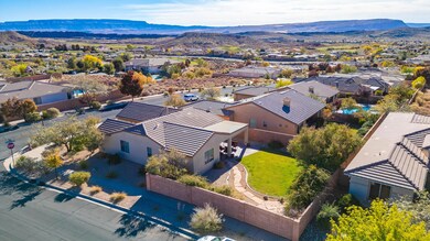 2059 N Overland Trails Dr-003