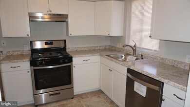 6808 Flagstaff St, Hyattsville, MD 20785 - photo 5