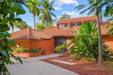 12457 McGregor Woods Cir, Fort Myers, FL 33908 - photo 3