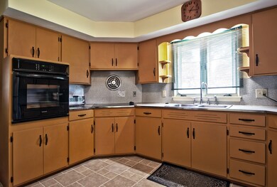 2115 Aurora Ave, Elkhart, IN 46517 - photo 4