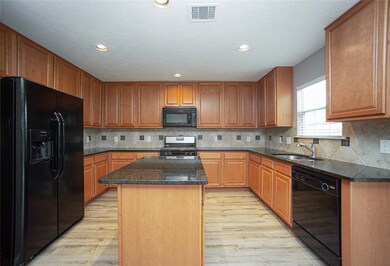 29314 Legends Bluff Dr, Spring, TX 77386 - photo 5