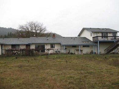 3210 Taylor Rd, Central Point, OR 97502 - photo 7