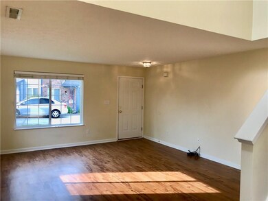 711 Pine Lake Dr, Greenwood, IN 46143 - photo 3