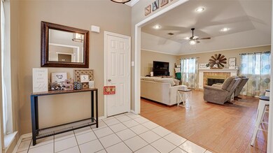 2903 Gleneagles Dr, Ennis, TX 75119 - photo 4