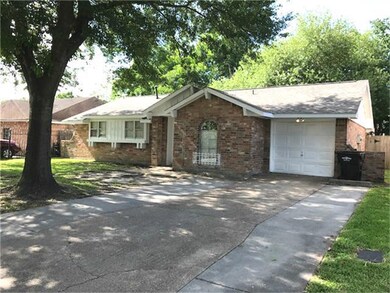 911 Pilot Point Dr, Houston, TX 77038 - photo 2