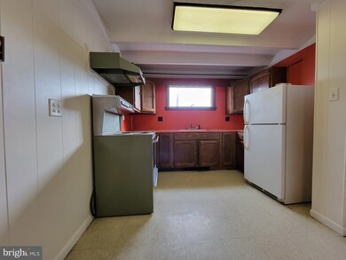 72 E Main St unit 4, Waynesboro, PA 17268 - photo 5