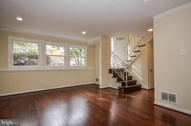 7406 Longbranch Dr, New Carrollton, MD 20784 - photo 2