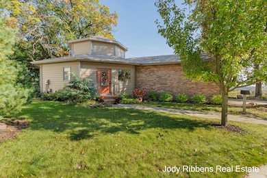 226 Sunset Ave NW, GR-1