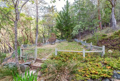 929 Rancho Vista Dr, Grants Pass, OR 97526 - photo 4