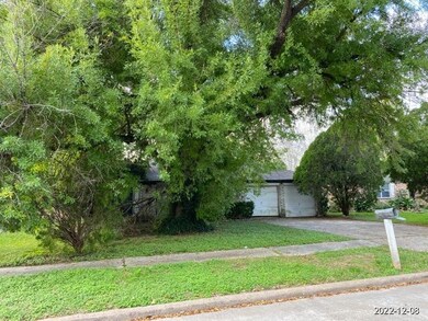 6715 Canyon Way Dr, Houston, TX 77086 - photo 2