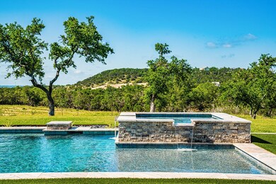 987 Admiral Heights Blvd, Fredericksburg, TX 78624 - photo 5