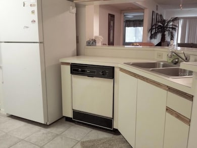 4449 46th Ave W unit 4449, Bradenton, FL 34210 - photo 2