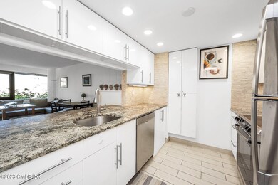 The Biltmore unit 904, Stamford, CT 06901 - photo 4