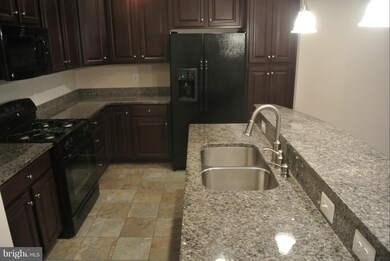 15167 Leicestershire St unit 50, Woodbridge, VA 22191 - photo 5