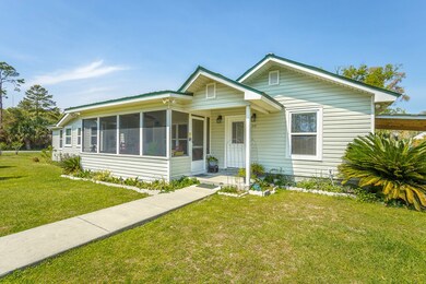 212 NW Avenue C, Carrabelle, FL 32322 - photo 4