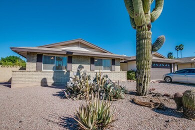2402 E Del Rio Drive