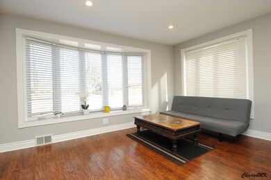 4428 Emerson Ave, Schiller Park, IL 60176 - photo 2