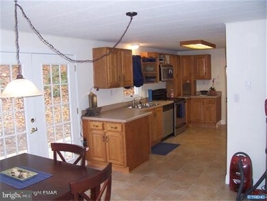 1235 Foxtown Hill Rd, Stroudsburg, PA 18360 - photo 3