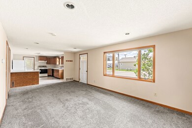13 4th St N, Fairfield, MT 59436 - photo 4