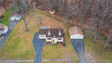 1219 Parkview Dr, North Tonawanda, NY 14120 - photo 2