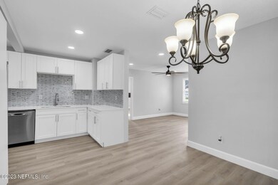 4343 Hercules Ave, Jacksonville, FL 32205 - photo 6