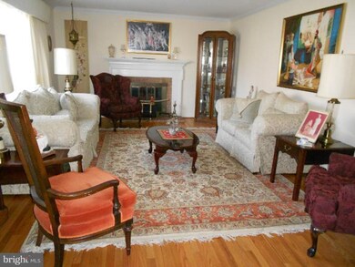 2623 Stirrup Ln, Alexandria, VA 22308 - photo 4