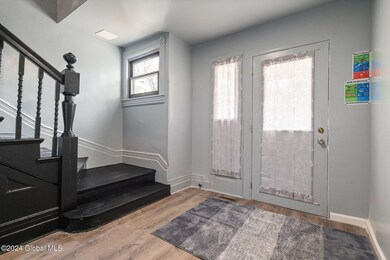 84 N Allen St unit 2, Albany, NY 12203 - photo 3