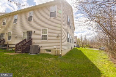 528 Red Bud Ct, Wilmington, DE 19805 - photo 3