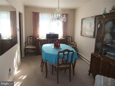 413 Melvin Dr, Brookhaven, PA 19015 - photo 6