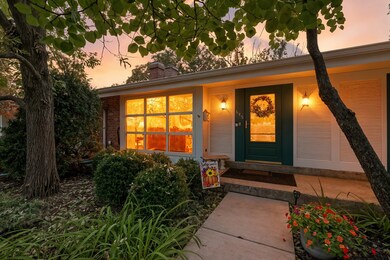 645 Spring Rd, Glenview, IL 60025 - photo 2