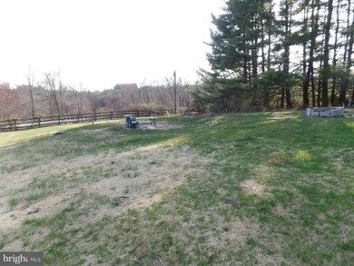 15902 Falls Rd, Sparks Glencoe, MD 21152 - photo 4