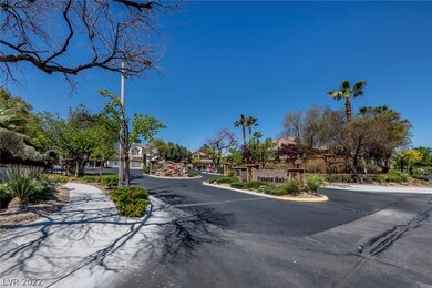 CANYON OAKS GATED ENTRY ~ PLEASING WATER FEATURE &