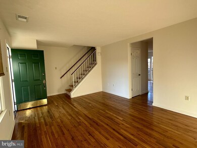 606 Tudor Dr, Winchester, VA 22603 - photo 2