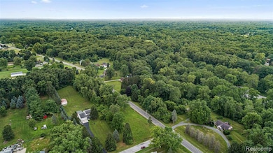 39357 Wade Rd, Romulus, MI 48174 - photo 4