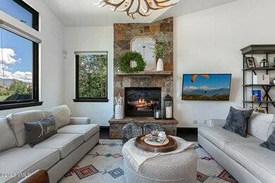 005-007-Living Room