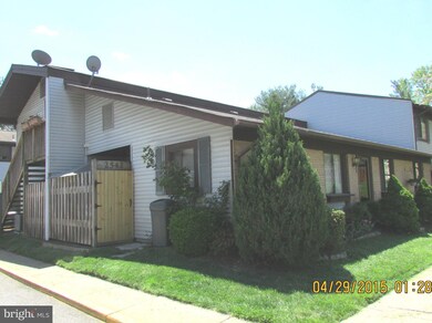 2542 Fox Ridge Ct unit 41, Woodbridge, VA 22192 - photo 3