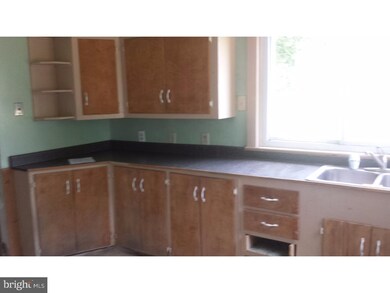 966 W Market St, Schuylkill Haven, PA 17972 - photo 5