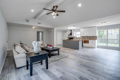 10122 Swirling Winds Dr, Houston, TX 77086 - photo 3