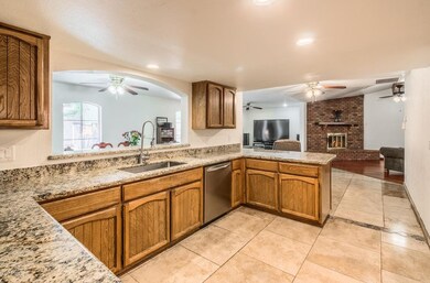 1910 E June Cir Mesa AZ 85203-large-011-