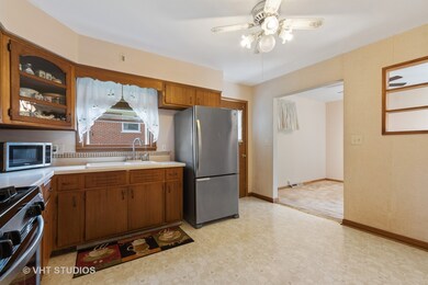 743 Sheldon Ave, Aurora, IL 60506 - photo 6