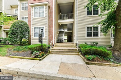 2322 Falls Gable Ln unit O, Baltimore, MD 21209 - photo 3