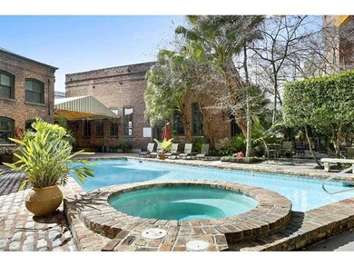 Swimming Pool/Hot Tub/Sauna. Pool and heated spa i