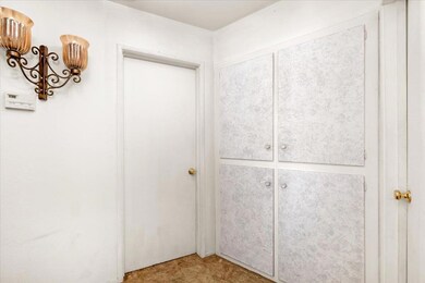 3040 W Hampton Way, Fresno, CA 93722 - photo 7