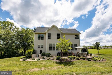 7280 Stoneleigh Ct, Hughesville, MD 20637 - photo 2