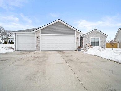 10905 Wingara Way, Roanoke, IN 46783 - photo 2