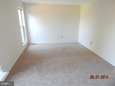 22 Shelburne St, Burlington, NJ 08016 - photo 7