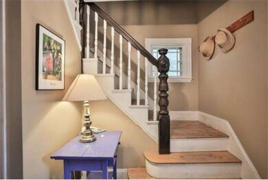 31 Beacon Street Cir, Milton, MA 02186 - photo 3