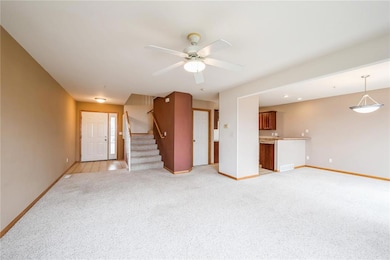 3940 37th Ave SW unit C, Cedar Rapids, IA 52404 - photo 4